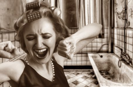 The symptoms of low emotional intelligence